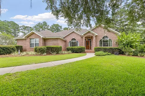 381 Meadow Ridge Dr, Tallahassee, FL 32312