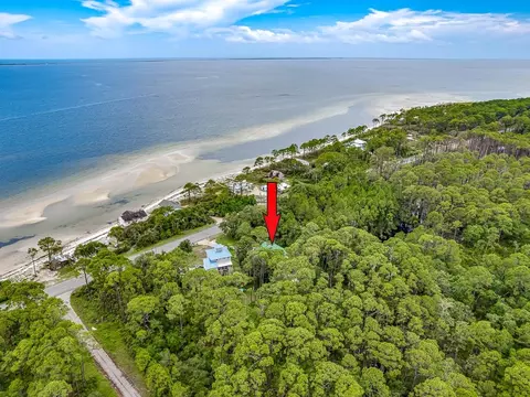 2345 W Hwy 98 Hwy, Carrabelle, FL 32322
