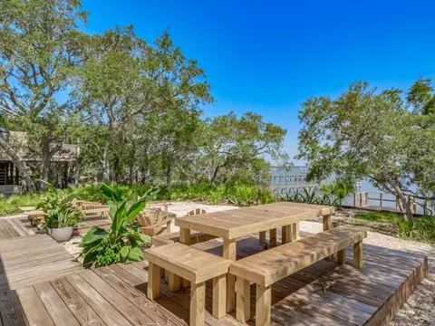 207 Harbor Cir, Alligator Point, FL 32346