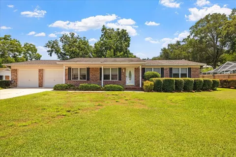 1941 Queenswood Dr, Tallahassee, FL 32303