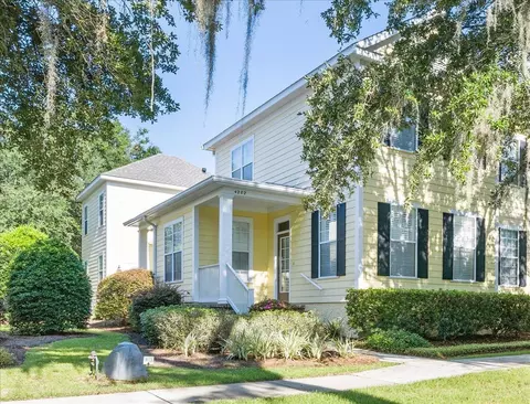 4282 Avon Park Cir, Tallahassee, FL 32311