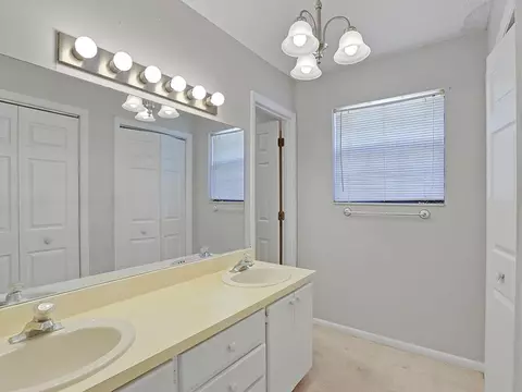 Bath - 309 E Pace Dr, Perry, FL 32347 photo 1 of 3
