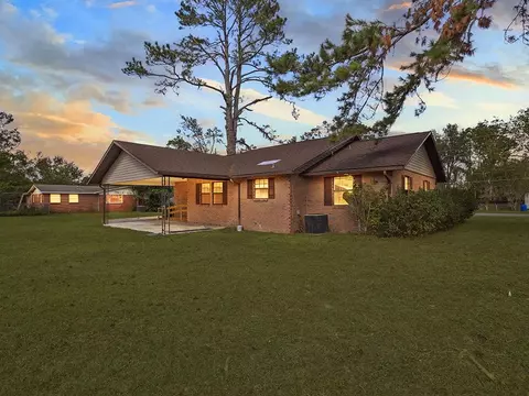 Exterior - 309 E Pace Dr, Perry, FL 32347 photo 10 of 10