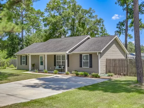 37 Ted Lott Ln, Crawfordville, FL 32327