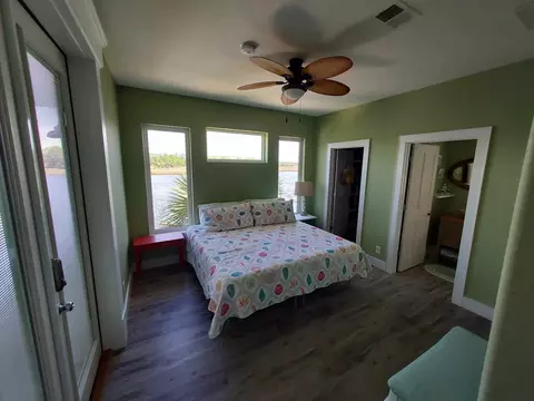 Bedroom - 261 River Rd, Carrabelle, FL 32322 photo 1 of 2