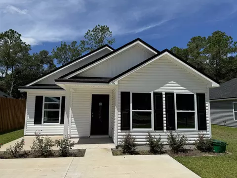 16 Lm St, Crawfordville, FL 32327