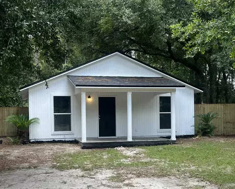 50 Raker Ln, Crawfordville, FL 32327