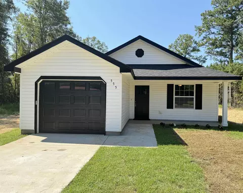 555 Williams St, Gretna, FL 32332