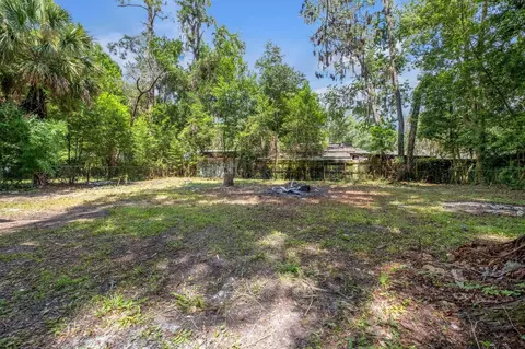 1220 N Cherry St, Perry, FL 32347 photo 3