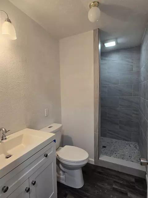 Bath - 1059 Glennis Cruce, Perry, FL 32347 photo 1 of 1