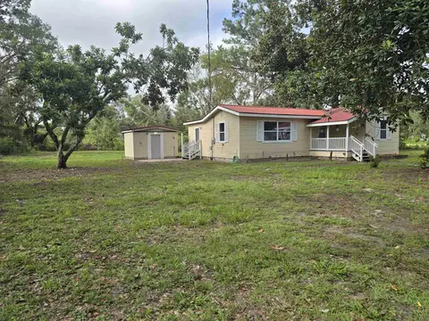 Exterior - 1059 Glennis Cruce, Perry, FL 32347 photo 4 of 5