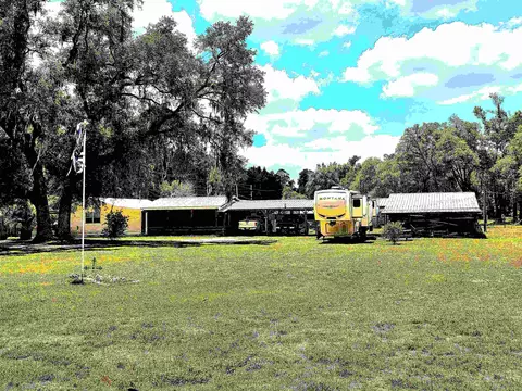 446 SE 242nd St, Cross City, FL 32628