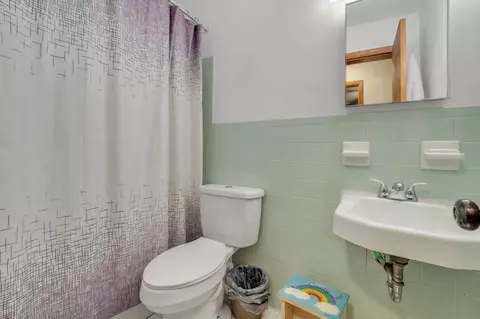 Bath - 2484 Foley Rd, Perry, FL 32348 photo 1 of 3