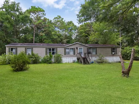 313 Summerwind Cir, Crawfordville, FL 32327