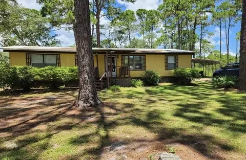 77 Wakulla Cir, Panacea, FL 32346