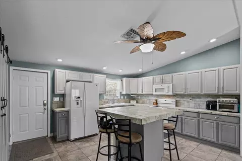 2481 Sea Meadows Dr, Perry, FL 32348 photo 9