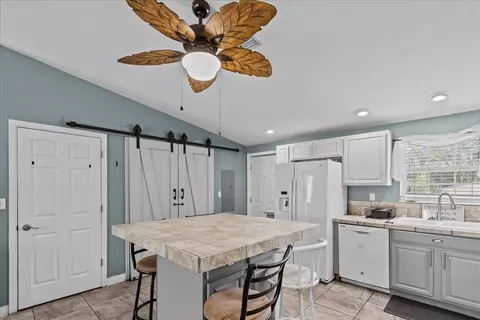 2481 Sea Meadows Dr, Perry, FL 32348 photo 8