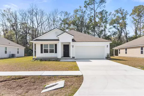 28 Brighton Dr, Crawfordville, FL 32327