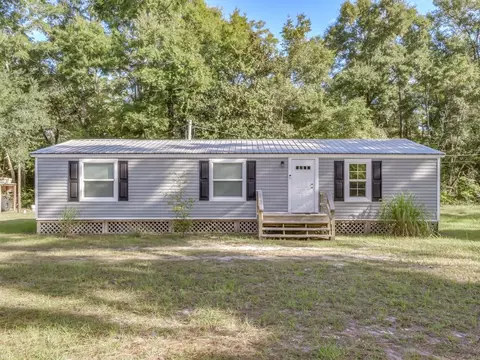 163 Tickie Ridge Cir, Crawfordville, FL 32327