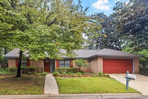 2405 Glenshire Ln, Tallahassee, FL 32309