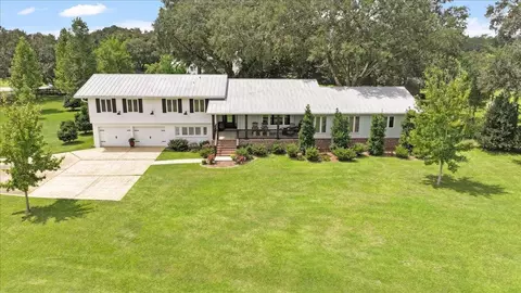 9110 Oakfair Dr, Tallahassee, FL 32317