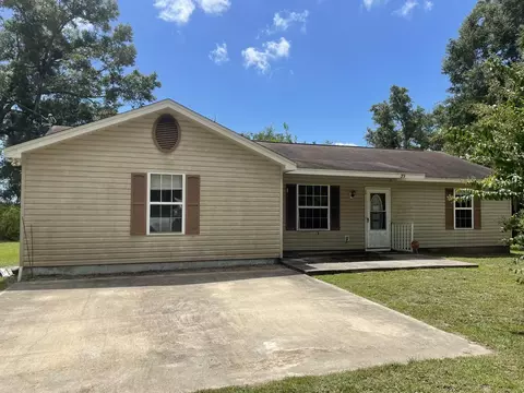 39 Summer Brooke Ln, Crawfordville, FL 32327