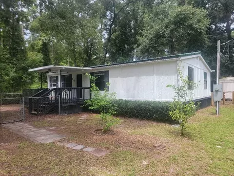 64 Redman Rd, Crawfordville, FL 32327