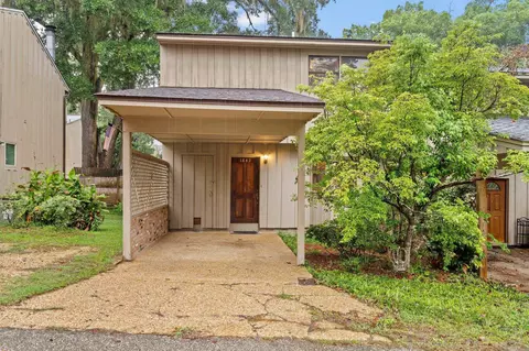1842 Fernando Ln, Tallahassee, FL 32303