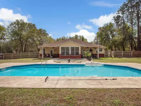 Exterior - 110 Judson Dr, Perry, FL 32348 photo 4 of 4