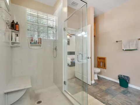 Bath - 110 Judson Dr, Perry, FL 32348 photo 3 of 3