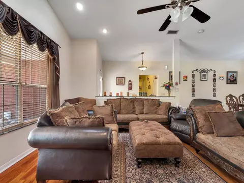 Living - 110 Judson Dr, Perry, FL 32348 photo 4 of 5