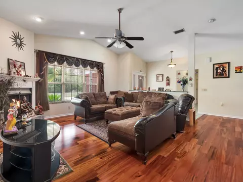 Living - 110 Judson Dr, Perry, FL 32348 photo 1 of 5