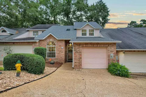 2145 Pink Flamingo Ln, Tallahassee, FL 32308