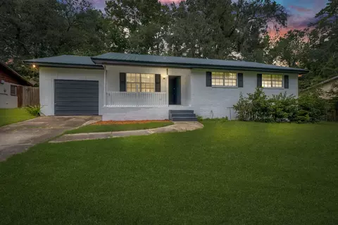 2112 Harriet Dr, Tallahassee, FL 32303