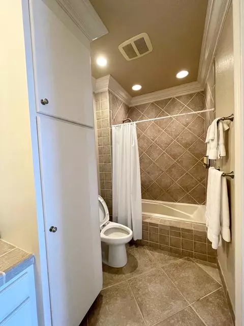 Bath - 321 Eagles Way, Carrabelle, FL 32322 photo 5 of 7
