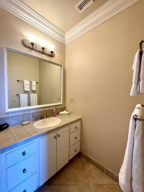 Bath - 321 Eagles Way, Carrabelle, FL 32322 photo 4 of 7