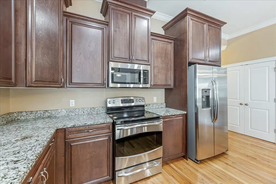 Kitchen - 2594 Halleck Ln, Tallahassee, FL 32312 photo 2 of 3