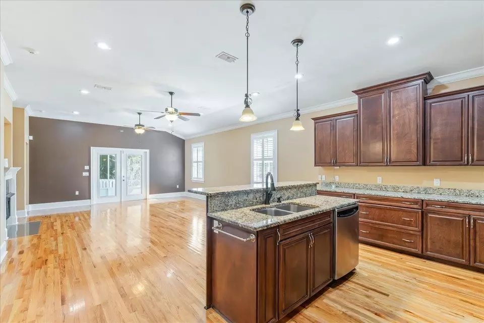 Living - 2594 Halleck Ln, Tallahassee, FL 32312 photo 1 of 8