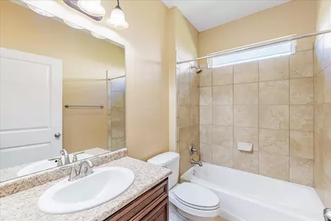 Bath - 2594 Halleck Ln, Tallahassee, FL 32312 photo 1 of 4