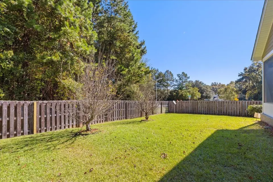 Exterior - 2594 Halleck Ln, Tallahassee, FL 32312 photo 9 of 13