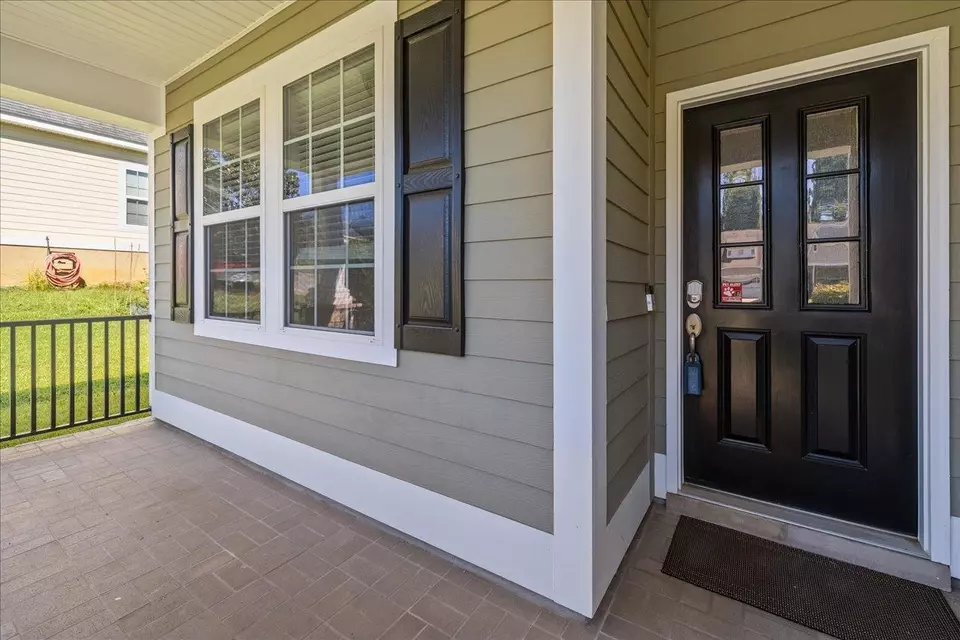Exterior - 2594 Halleck Ln, Tallahassee, FL 32312 photo 5 of 13