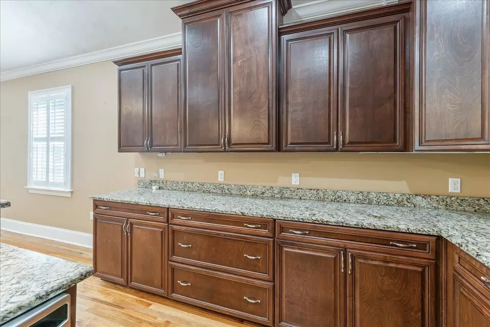 Kitchen - 2594 Halleck Ln, Tallahassee, FL 32312 photo 3 of 3