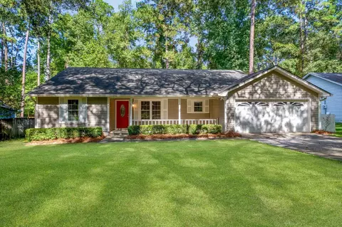 1635 Folkstone Rd, Tallahassee, FL 32312