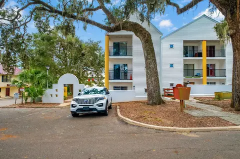 317 Hayden Rd #10, Tallahassee, FL 32304