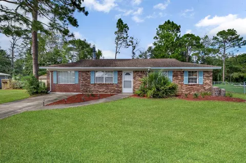 2716 Bards Wood Ln, Tallahassee, FL 32305