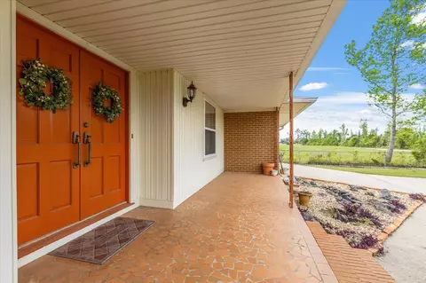 2950 Evergreen Ln, Marianna, FL 32446