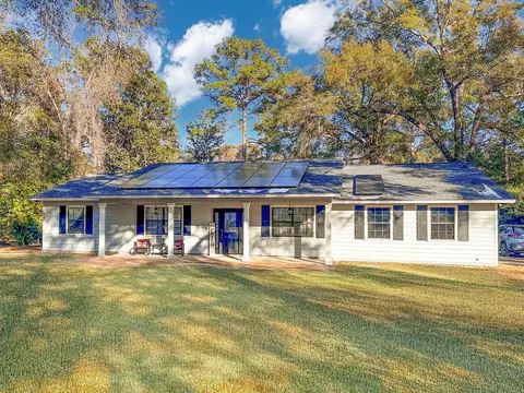 2109 Lakeview Point Rd, Quincy, FL 32351