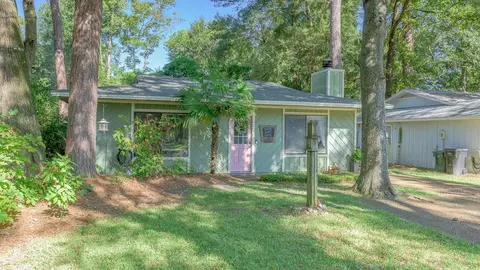 2923 Bay Shore Dr, Tallahassee, FL 32309