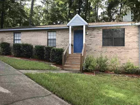 2310 La Rue Ct, Tallahassee, FL 32303