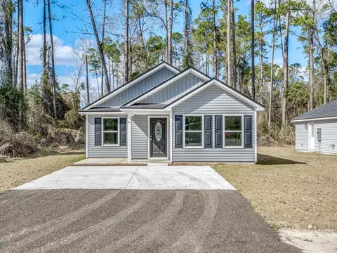 86 Quapaw St, Crawfordville, FL 32327